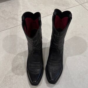 Ariat women Black Embroidered Western Boots